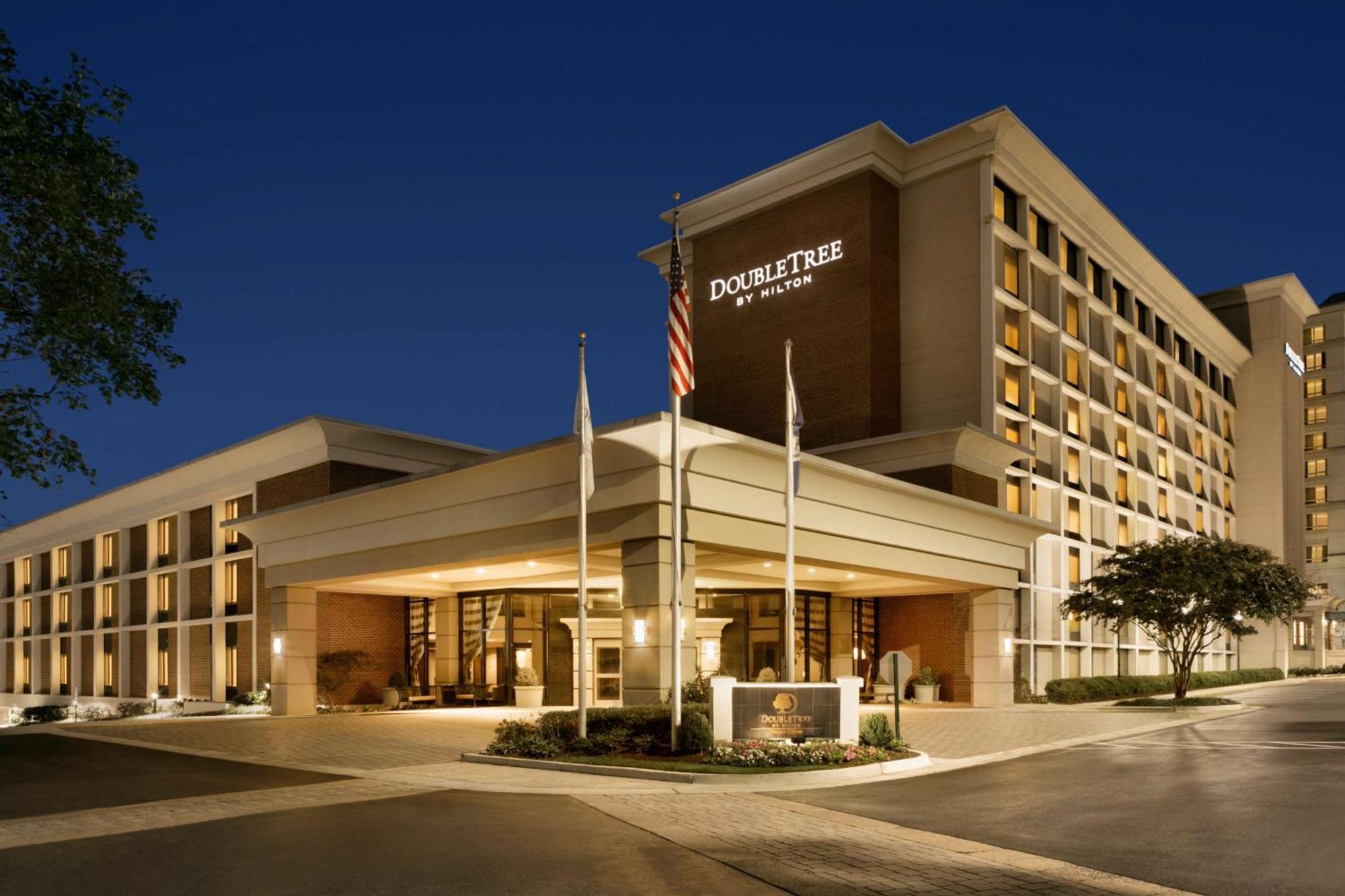 Doubletree By Hilton Mclean Tysons Tysons Corner Exterior foto